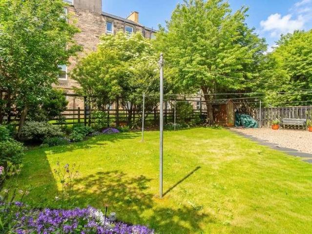 Flat for sale in Gorgie/Dalry, Scotland