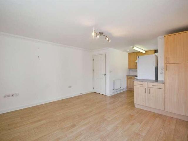 Flat for sale in Chesterton, Arbury