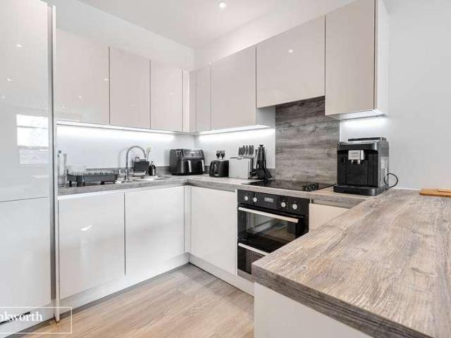 Flat for sale in Priest Down, Hampshire