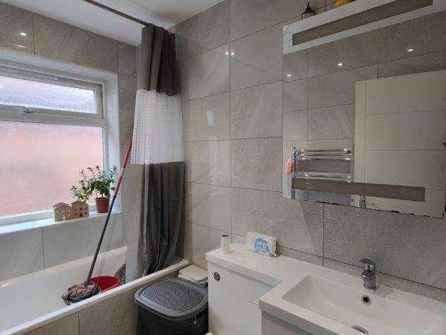 Flat for sale in Greater London