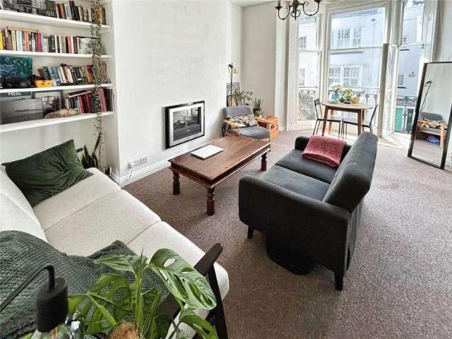 Flat for sale in Queen's Park, Brighton & Hove