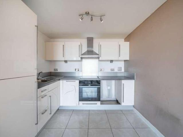 Flat for sale in Rush Green, Greater London