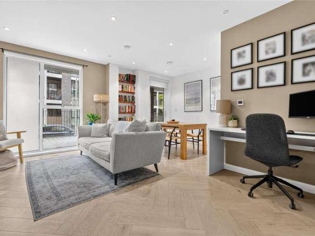 Flat for sale in London Borough of Merton, Greater London
