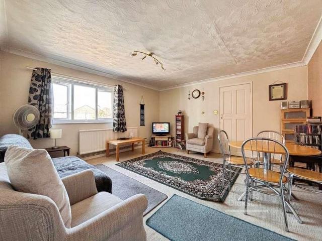 Flat for sale in Nodehill, Shide