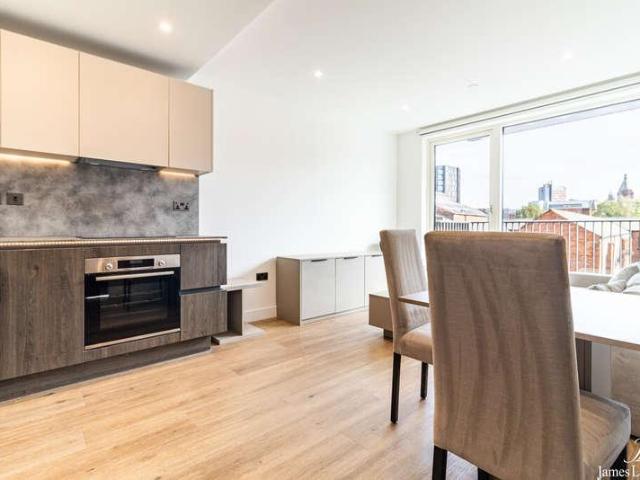 Flat for sale in Jewellery Quarter, West Midlands