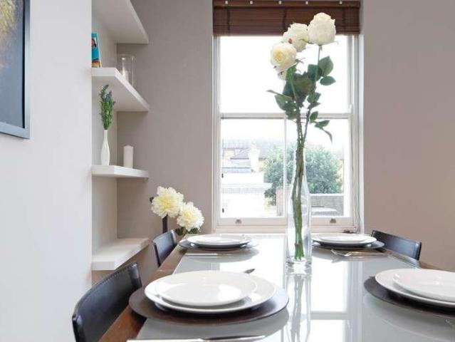 Flat for sale in Bayswater, Greater London