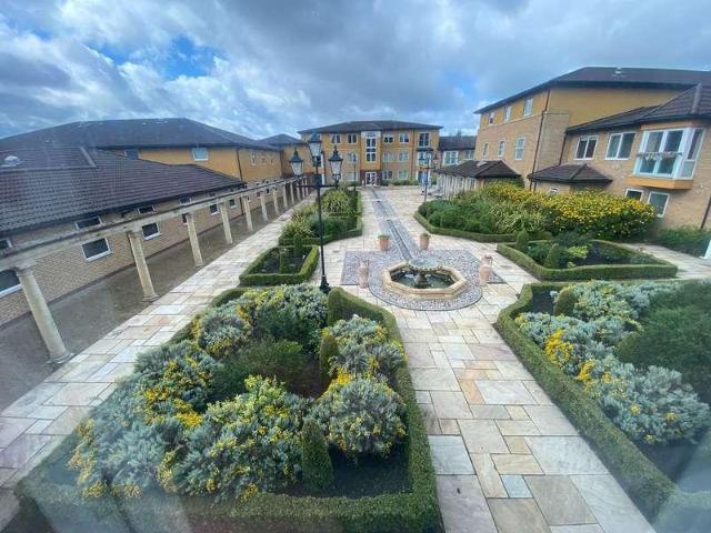 Flat for sale in Stock Brook, Pendock