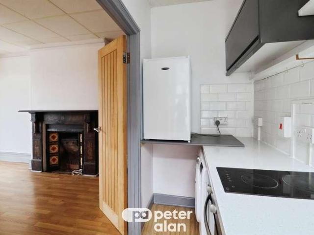 Flat for sale in Plasnewydd, Falcon Lodge