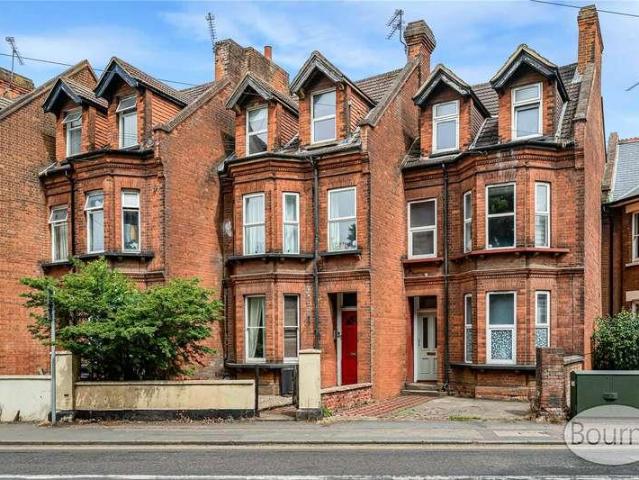 Flat for sale in Guildford Park, Westborough