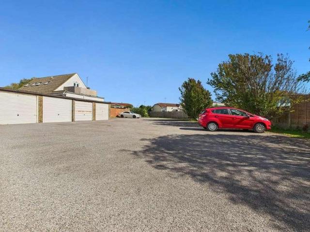 Flat for sale in Fishersgate, West Sussex