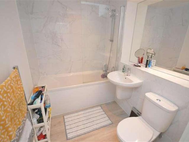 Flat for sale in Bocking, Chipping Hill