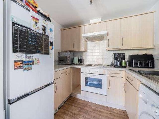 Flat for sale in Enborne, West Berkshire