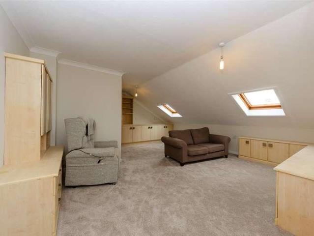 Flat for sale in Llandudno