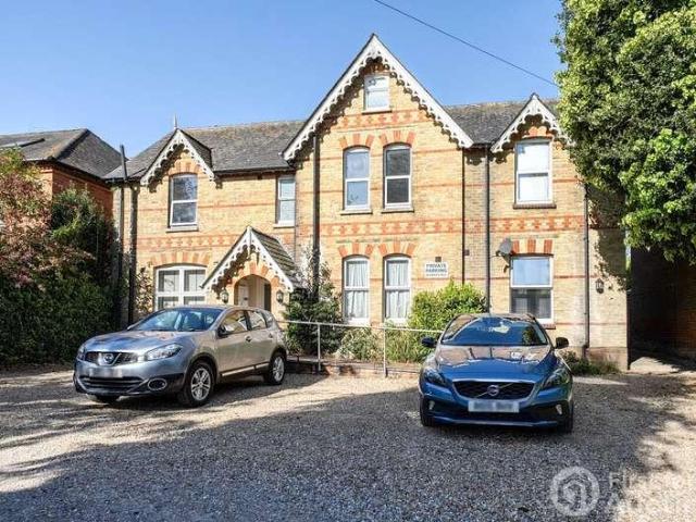 Flat for sale in Priest Down, Hampshire