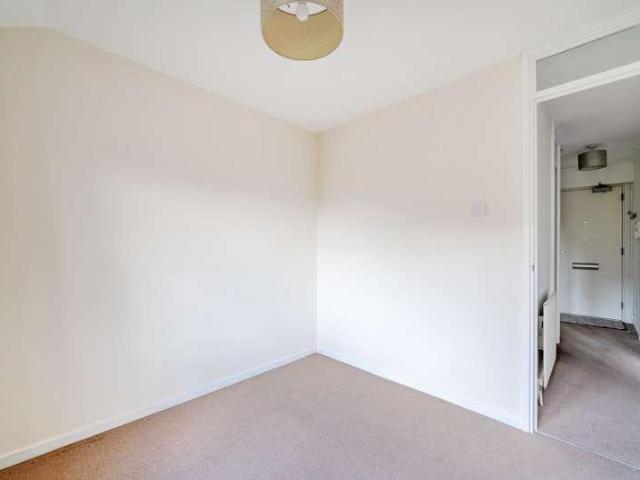 Flat for sale in Weybridge, Elmbridge