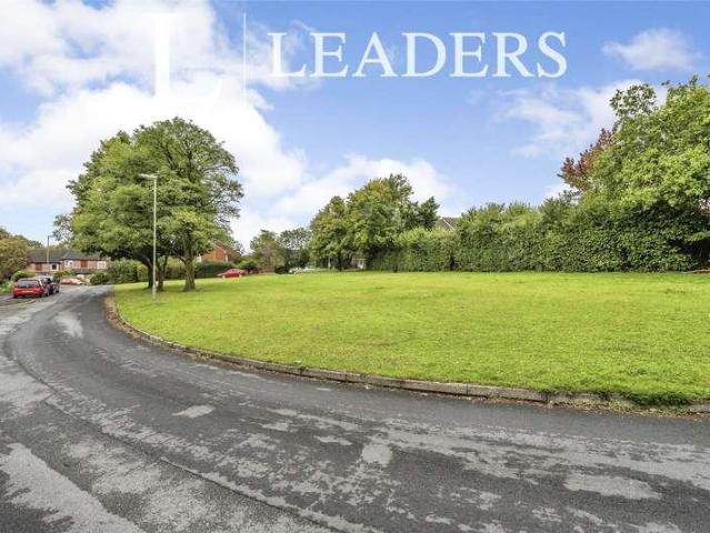 Flat for sale in Clanfield, East Hampshire