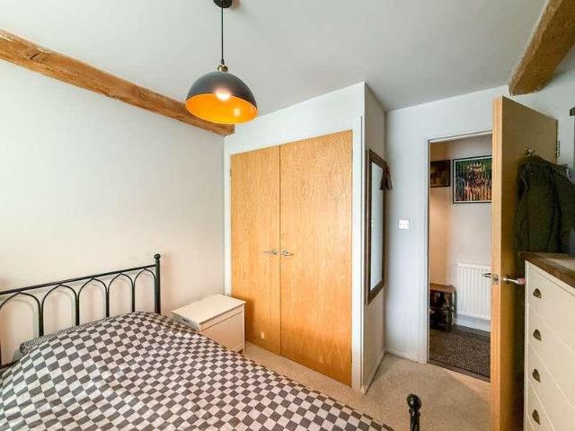 Flat for sale in Holme Valley, Holmfirth