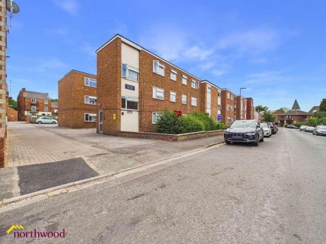Flat for sale in Evershot, Oxfordshire