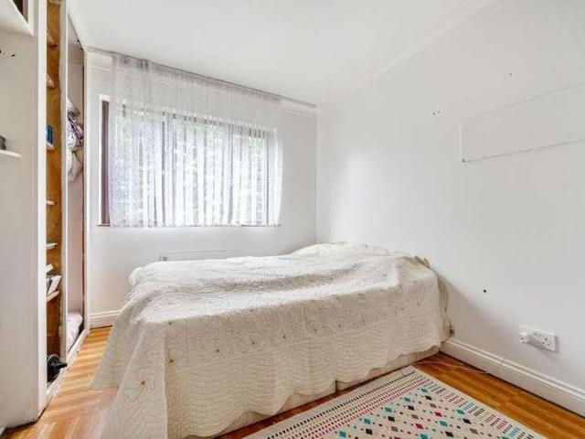 Flat for sale in Edmonton, Greater London