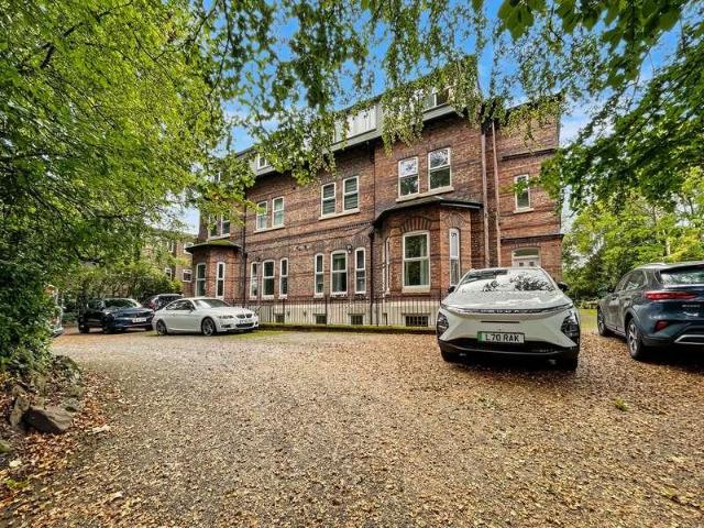 Flat for sale in Prestwich, Bury