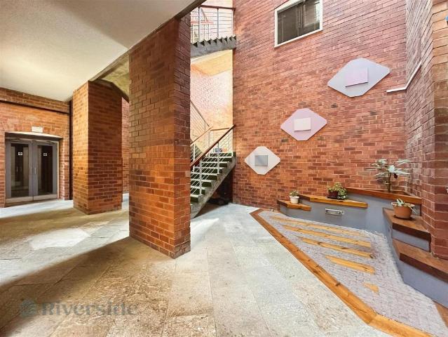 Flat for sale in Old Town, Hull