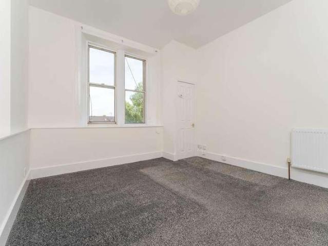 Flat for sale in Braidfauld, Shettleston