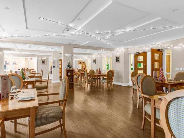 Flat for sale in Fretherne, Hertfordshire