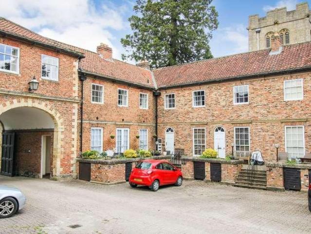 Flat for sale in Goldsborough, North Yorkshire