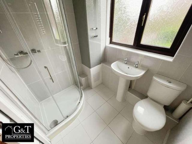 Flat for sale in Wordsley, West Midlands
