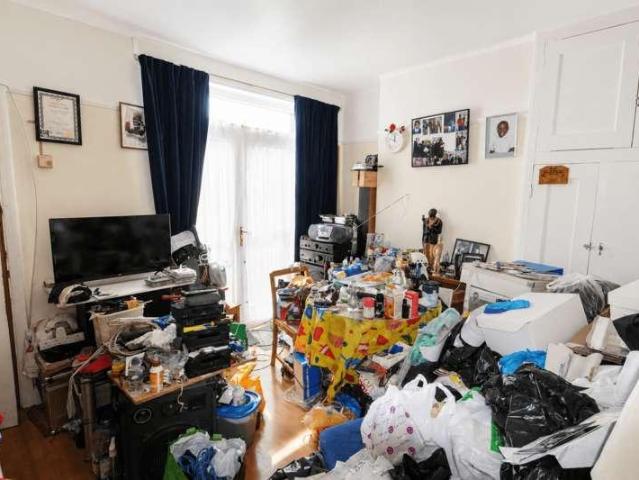 Flat for sale in Alperton, Greater London