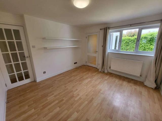 Flat for sale in Spring Park, Luton