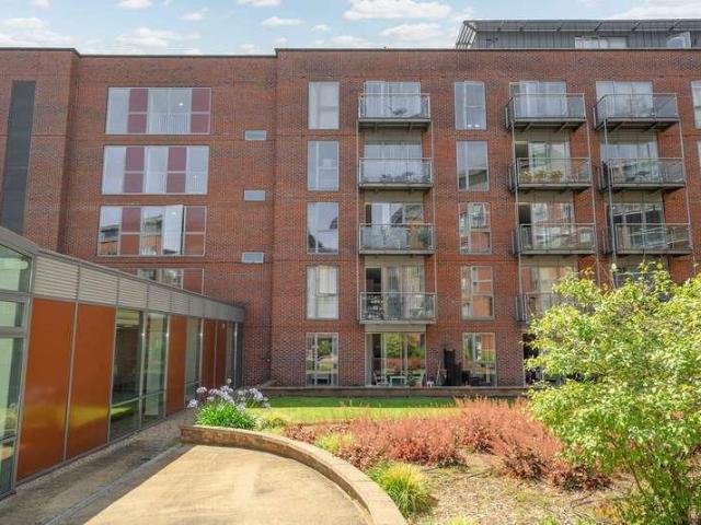 Flat for sale in Blackhills, Surrey