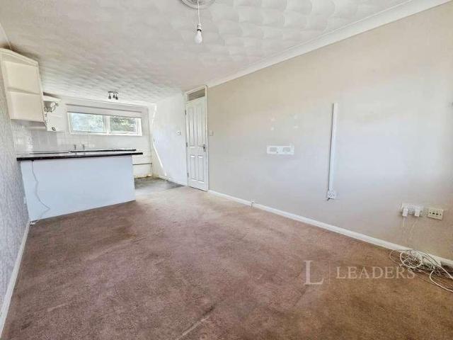 Flat for sale in Clacton-on-Sea, Tendring