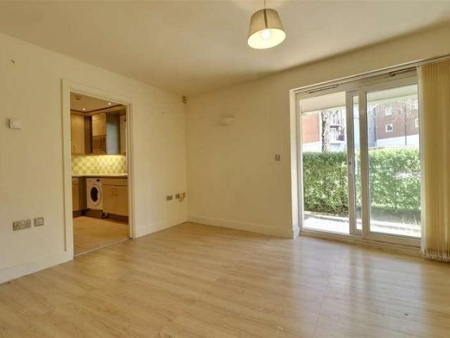 Flat for sale in Portsea, City Of Portsmouth