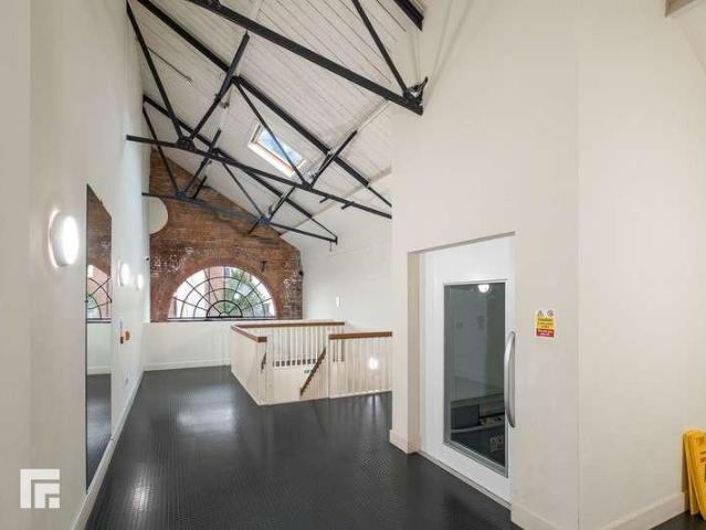 Flat for sale in Saltmead, Falcon Lodge