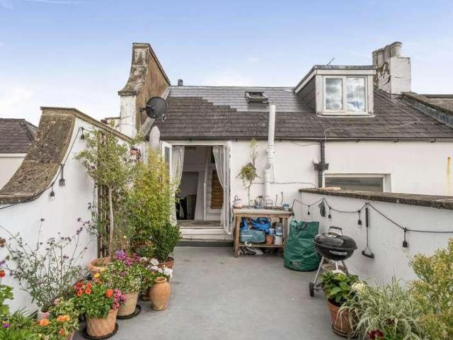 Flat for sale in Golden Valley, Gloucestershire