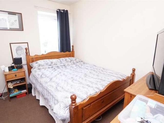 Flat for sale in Baildon, West Yorkshire