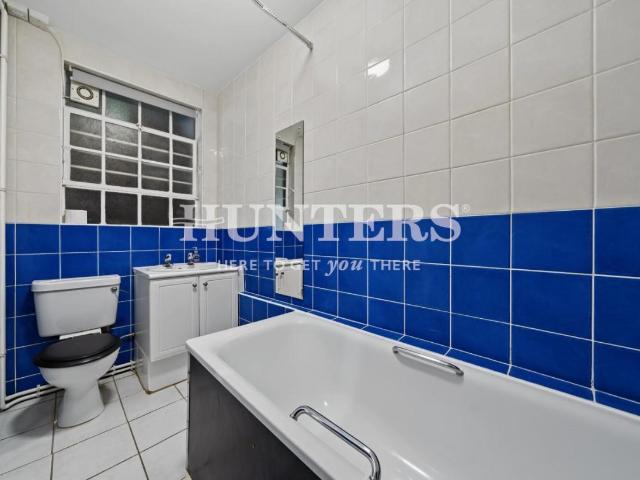 Flat for sale in South Hampstead, Greater London