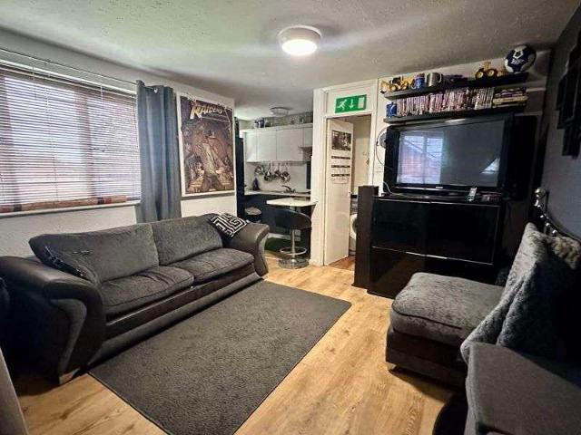 Flat for sale in Bobblestock, Lower Bullingham