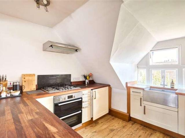 Flat for sale in Richmond, St Margarets