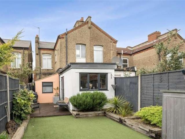 Flat for sale in Carterhatch, Greater London