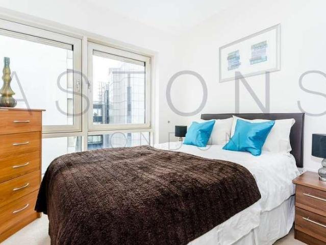 Flat for sale in Paddington, Greater London
