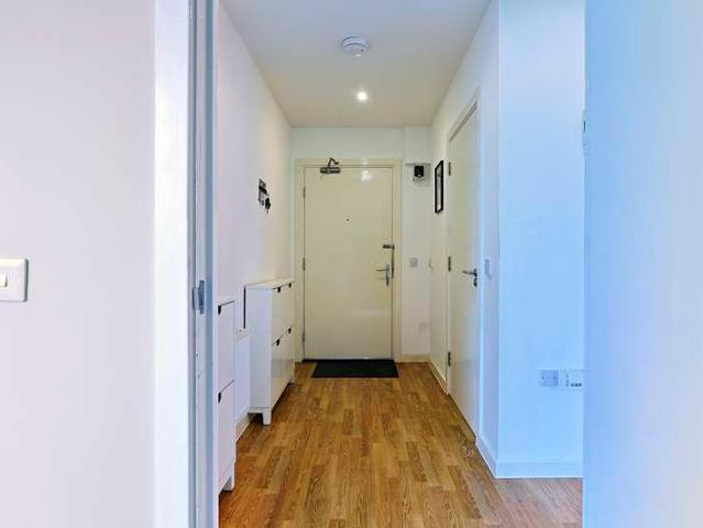 Flat for sale in Greater London
