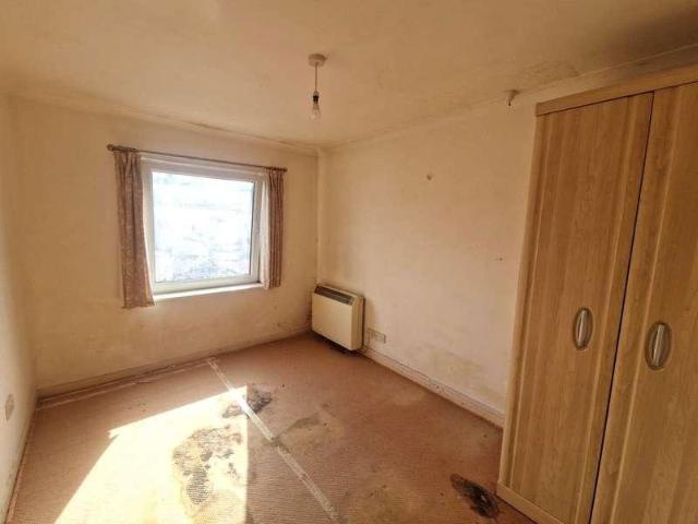 Flat for sale in Withycombe, Budlake