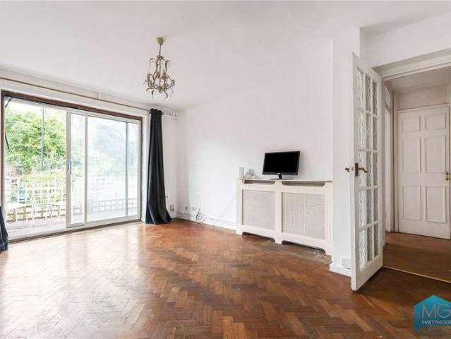 Flat for sale in South Tottenham, Greater London