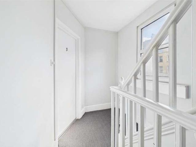 Flat for sale in Kingsmead, Bath