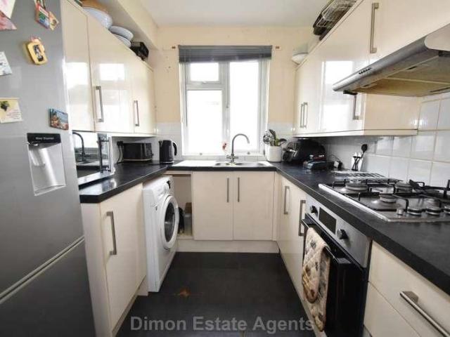 Flat for sale in Bridgemary, Middlecroft