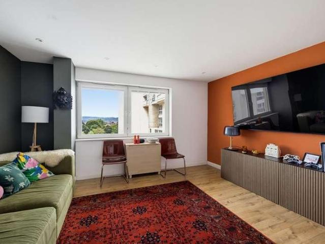Flat for sale in City Centre, Falcon Lodge