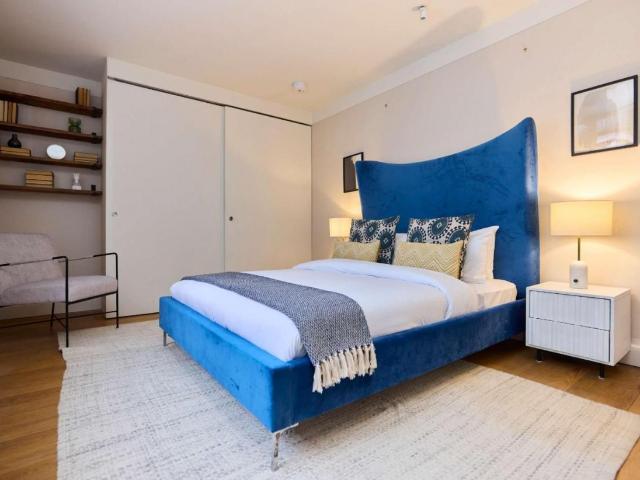 Flat for sale in Belsize Park, Greater London