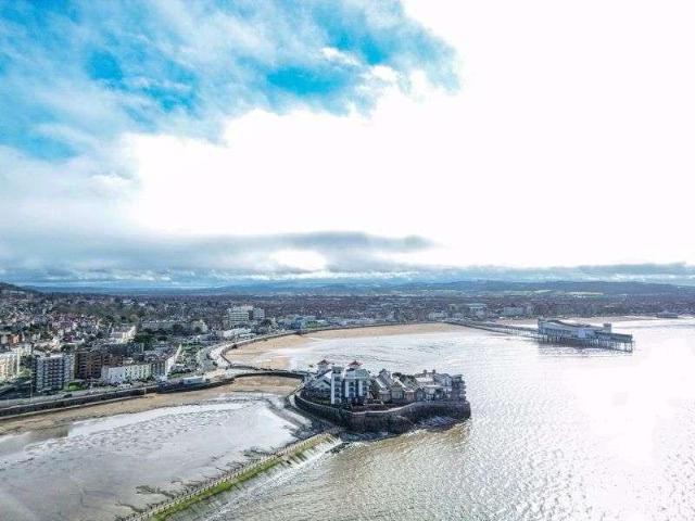 Flat for sale in Weston-super-mare, North Somerset
